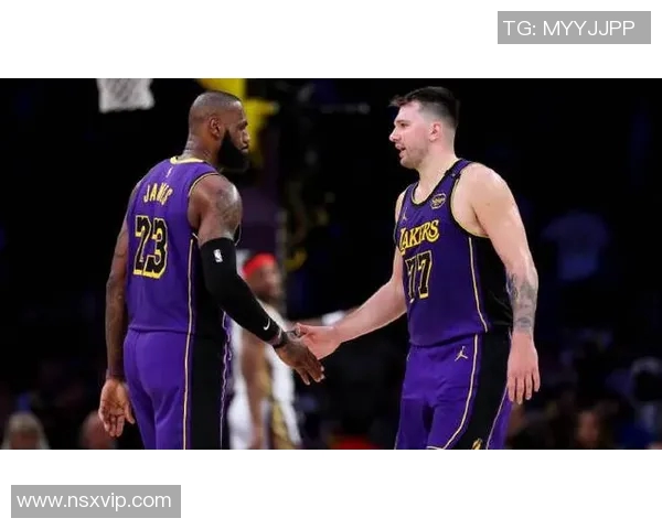 湖人NBA常规赛不敌老鹰，詹姆斯空砍三双；独行侠东契奇31分终结连败